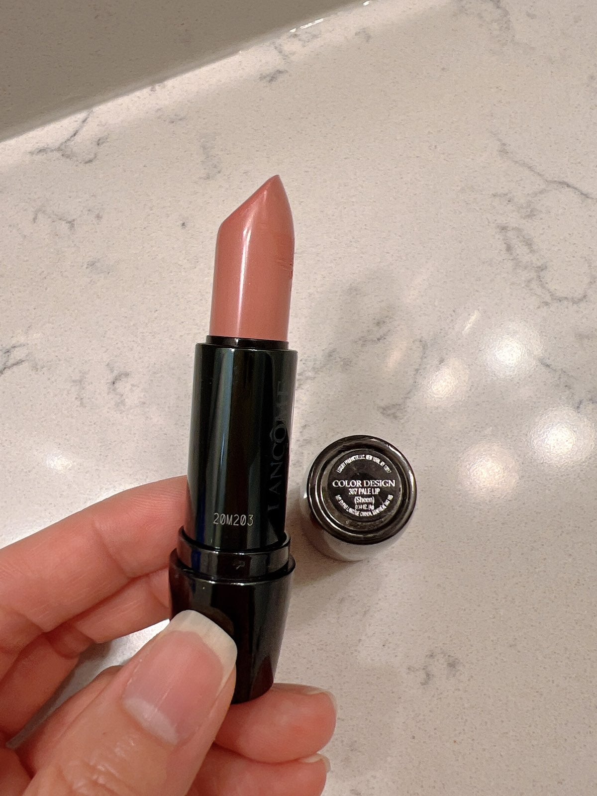 رژلب لانکوم رنگ pale up فول سایز